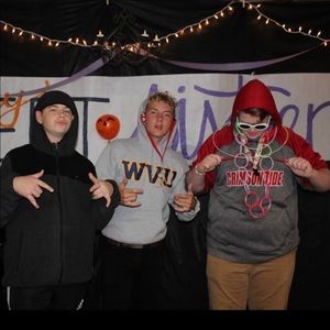 Meet your Posher, Eli